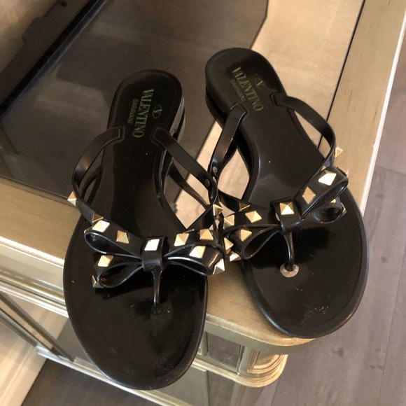 Valentino jelly’s 🩵 - Picture 3 of 7